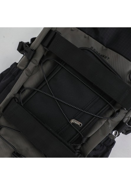 Plecak Doughnut Roaming Small Street Cruise III Series Dark Grey 20L