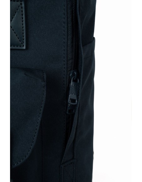 Plecak Doughnut Macaroon Large Meditative Darks Series Midnight Blue 20L