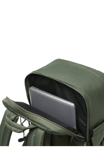 Plecak kabinowy Doughnut Flayer 25L 40x30x20 &ndash; kolor Olive, komora gł&oacute;wna i organizacja wnętrza