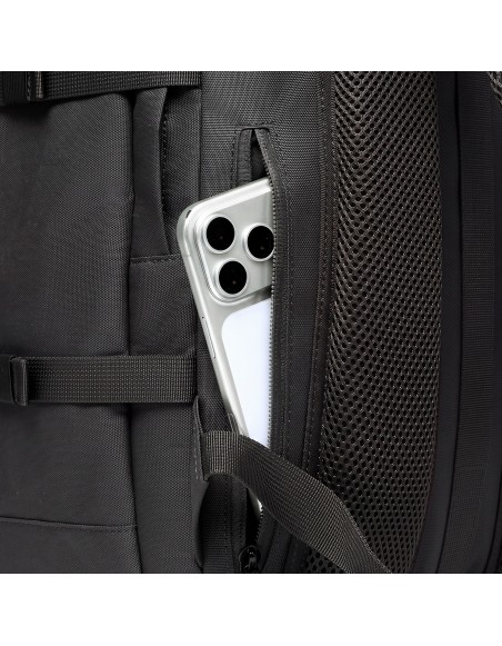 Plecak Doughnut Flayer Black 25L &ndash; plecak do samolotu 40x30x20 (bagaż podręczny Ryanair / Wizz Air)