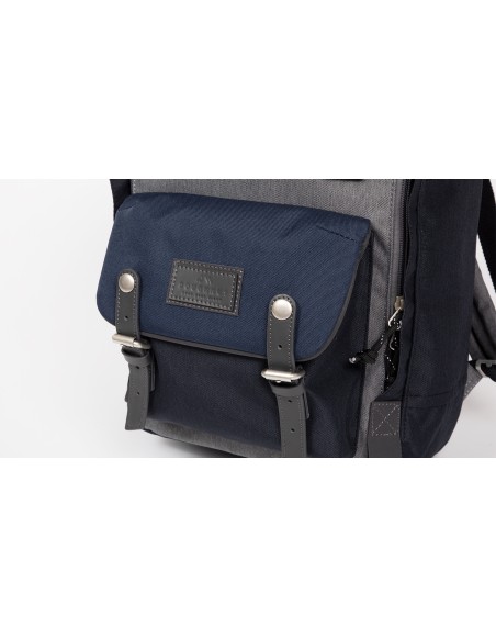 Plecak Doughnut Macaroon Space Series Charcoal x Nautical 16L
