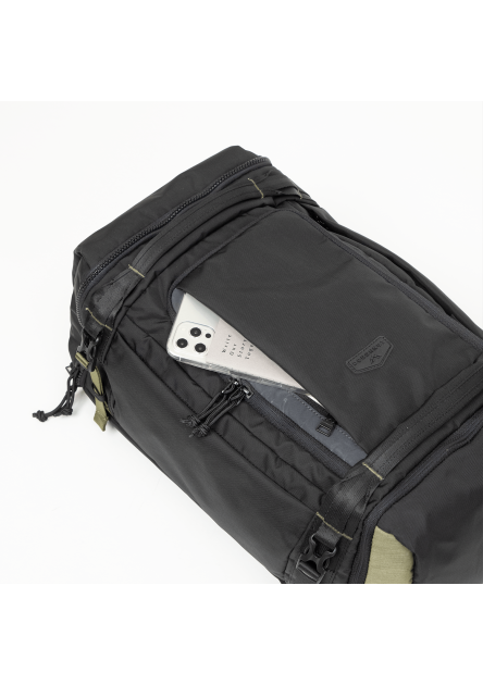 Plecak Doughnut Navigator Light Titan Series Black 30L